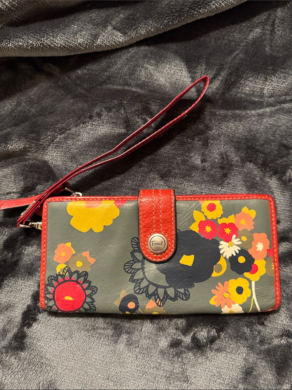 Fossil Gray Floral Wristlet Wallet with Red Trim